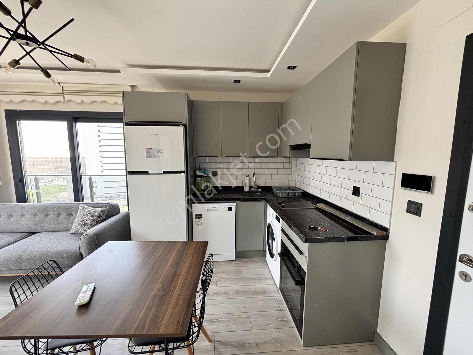 Stadyum Karşısı Göl Manzaralı Bulvar Üzeri Ultra Lüx 1+1 Eşyalı - Görsel 9