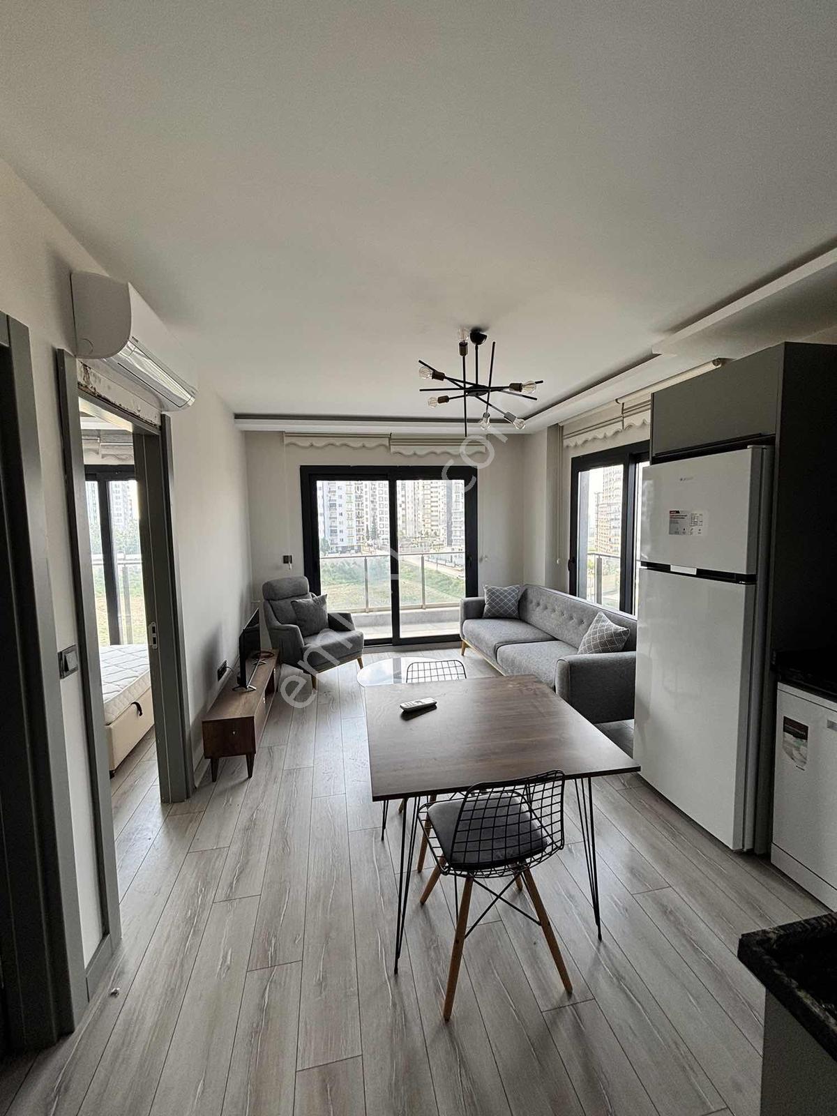 Stadyum Karşısı Göl Manzaralı Bulvar Üzeri Ultra Lüx 1+1 Eşyalı - Görsel 2
