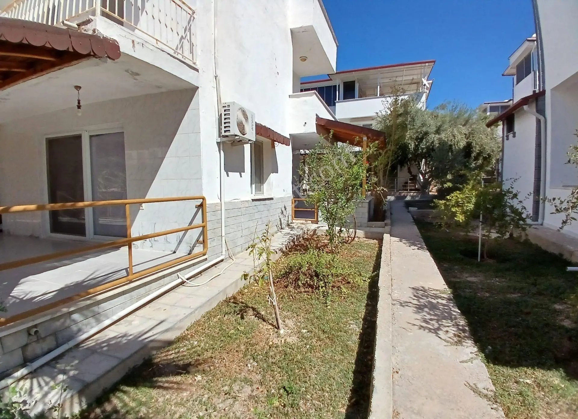 Doğa Ve Deniz Manzaralı Site İçi Tam Müstakil Bahçeli Villa - Görsel 4