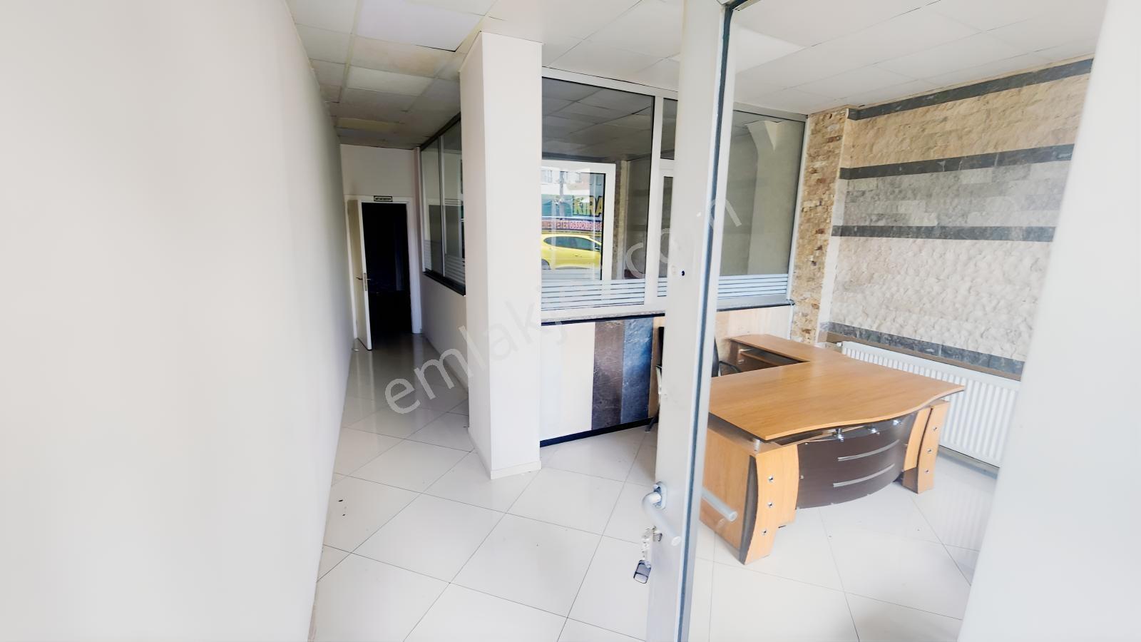 Enes Yeterden Meydana Yakın 70 M2 Giriş Dükkan - Görsel 3