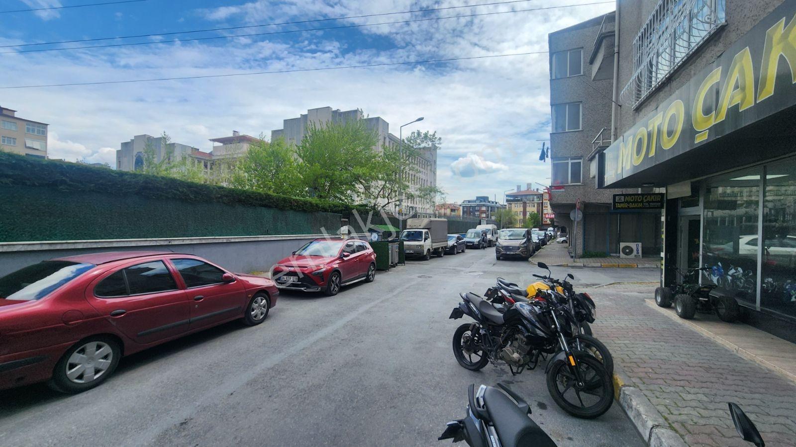 Enes Yeterden Meydana Yakın 70 M2 Giriş Dükkan - Görsel 6