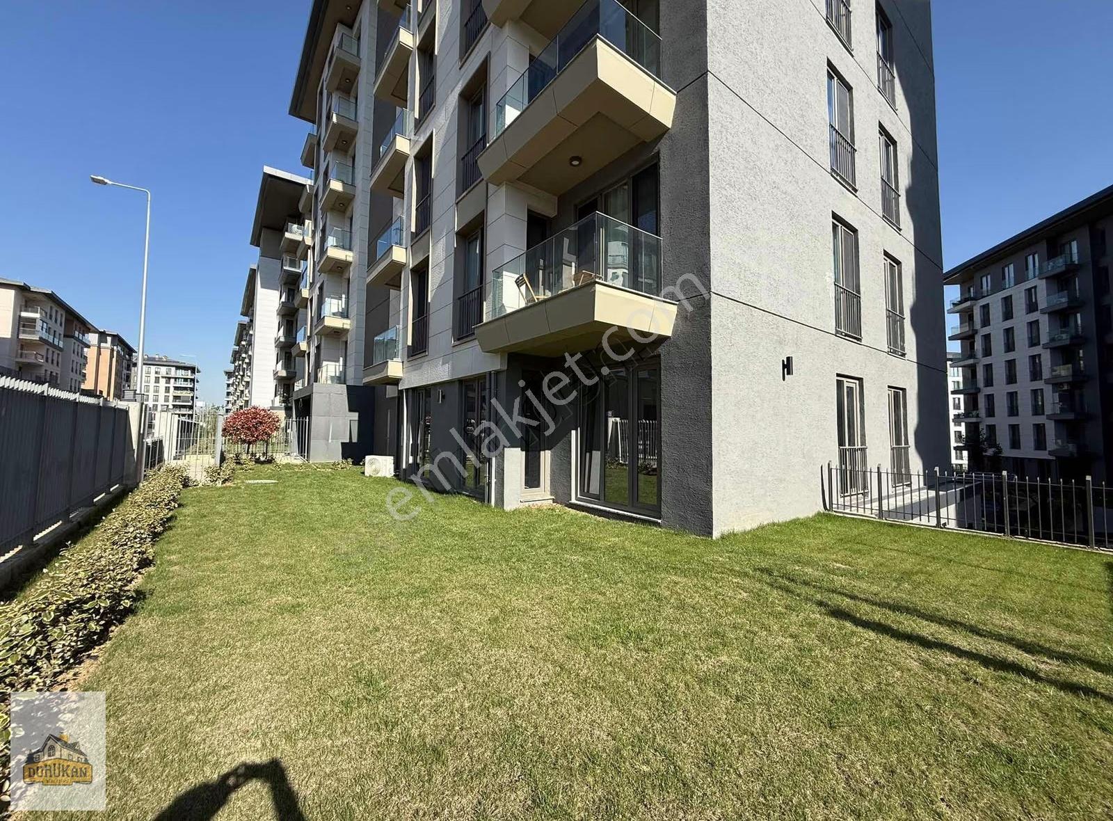 Çınarköy Evleri Geniş Bahçeli Köşe Tip Kiralık 2+1 Kapalı Mutfak - Görsel 21
