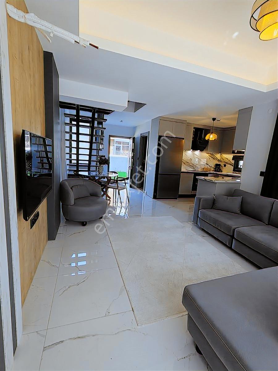 Kuşadası Davutlar Sahilde Özel Havuzlu Sıfır Lüks Villa - Görsel 20