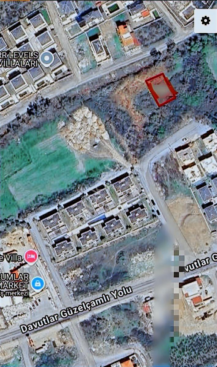 Kuşadası Güzelçamlı'da Yol Cepheli 303 M2 Arsa - Görsel 2