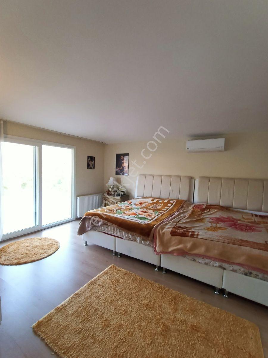 Kuşadası Ege Mahallesinde 260 M2 Dubleks 4+1 Lüks Daire - Görsel 34
