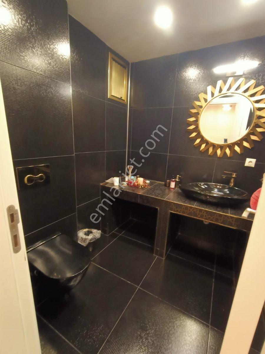 Kuşadası Ege Mahallesinde 260 M2 Dubleks 4+1 Lüks Daire - Görsel 21