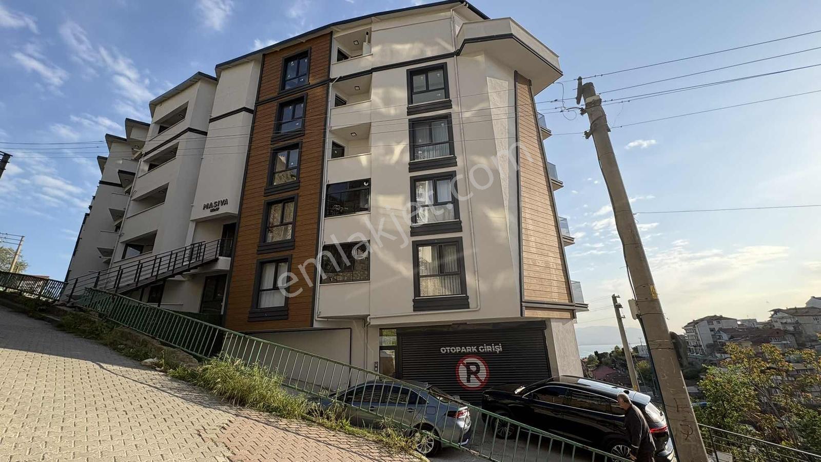 Tarcanlardan İzmit Deniz Manzaralı, 0 Eşyalı Satılık 2+1 Dubleks - Görsel 31