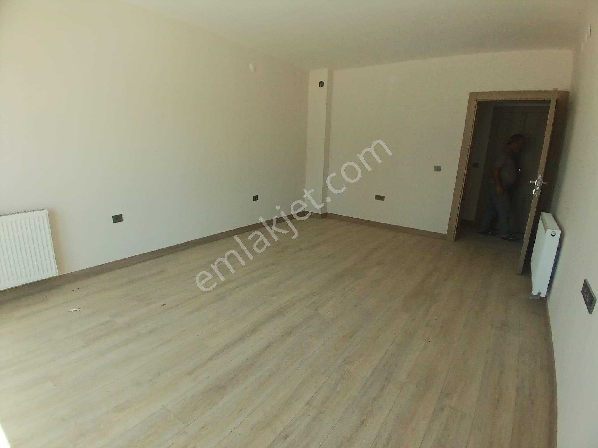 Adana Sarıçam Buruk Tokilerde Yola Yakın Otobüs Duraklarına Yakın Zemin Kat 2+1 Kiralık - Görsel 11
