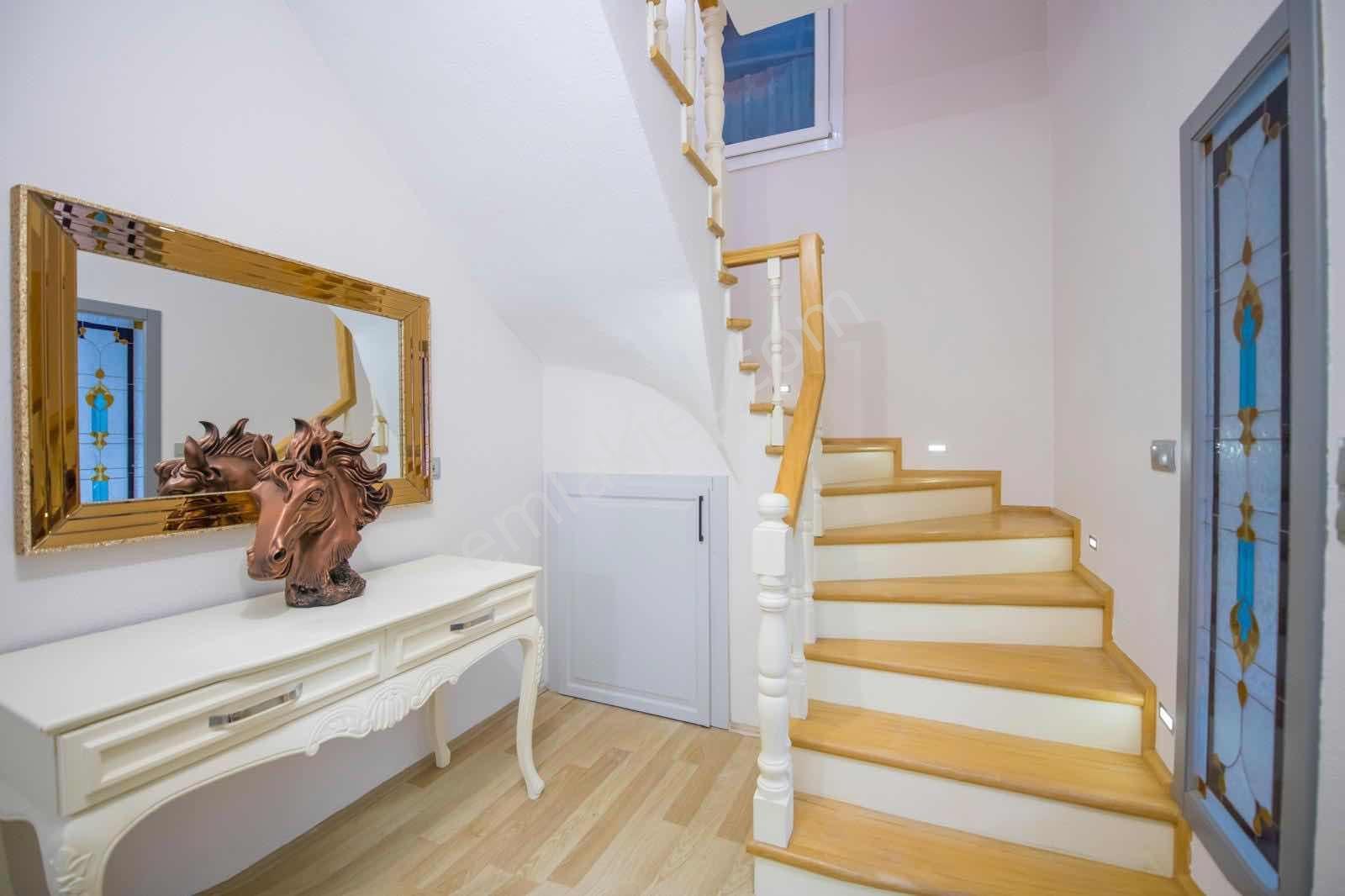 Kargı Mahallesinde Yatırımlık İşyeri Ve Lüks Villa - Görsel 9