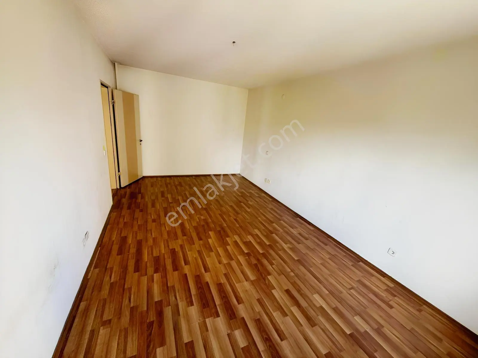 Ataşehir Gardenya 1 Sitesi Kiralık 3+1 Geniş Daire - Görsel 3