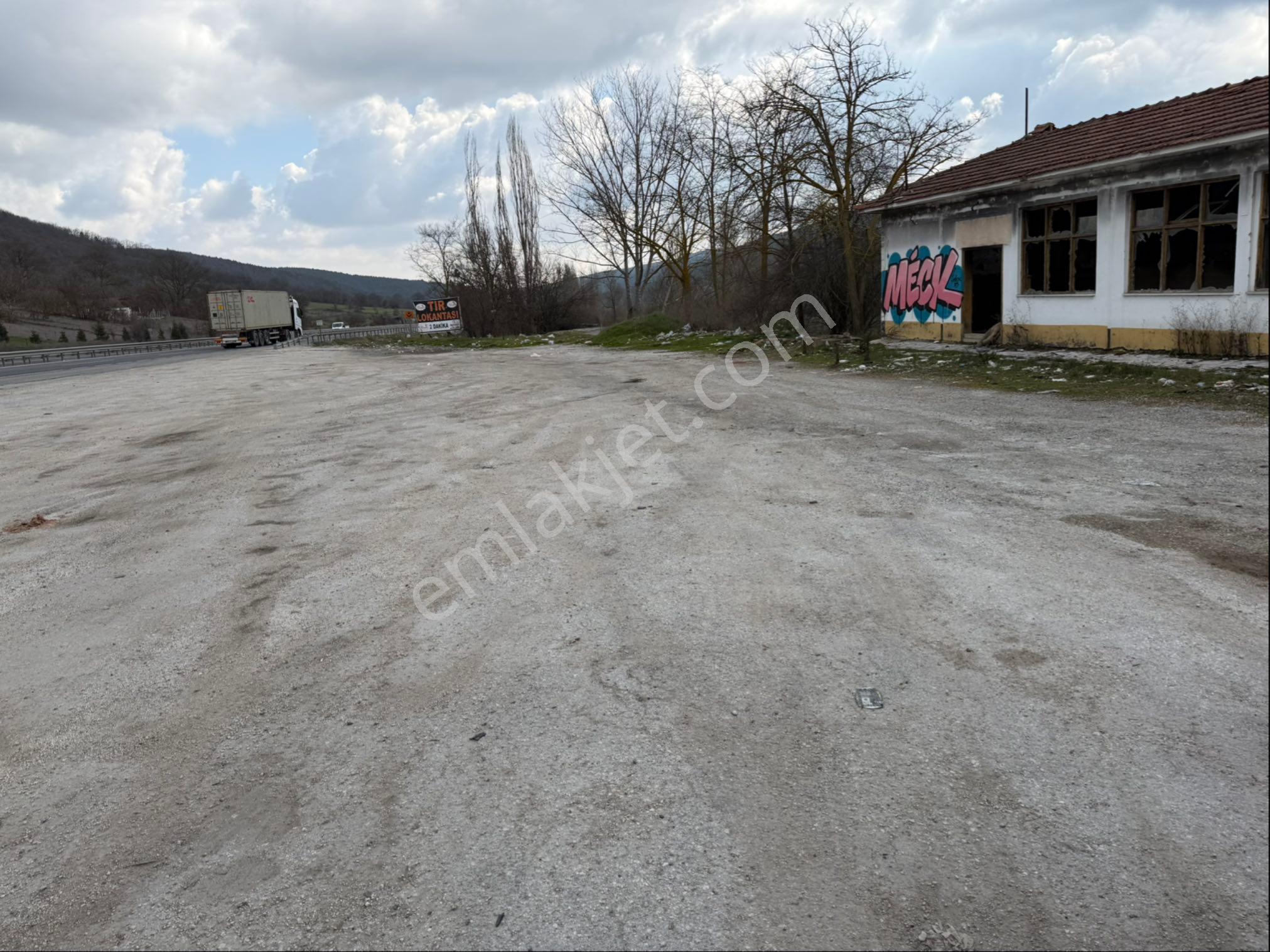 Bursa Yolu Üzeri Yatırımlık Tesis Alanı - Görsel 11