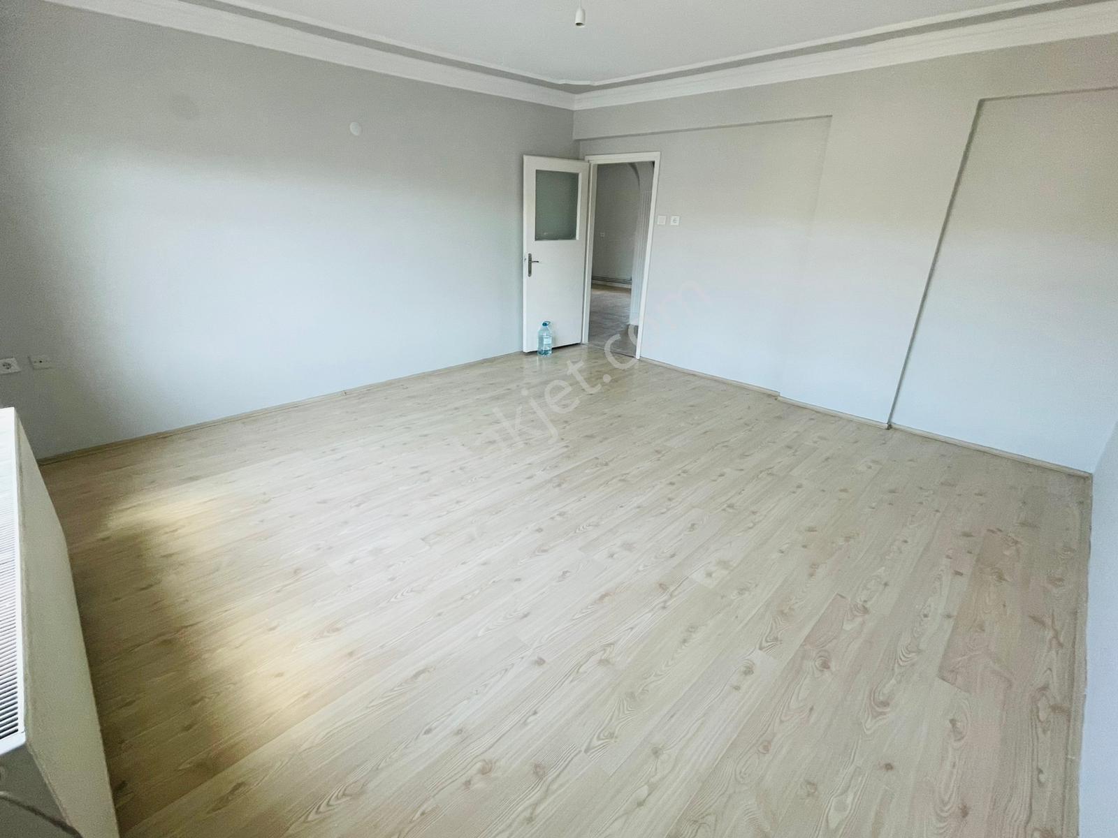 Özkan'dan Orhangazi Caddesinde Arakat 2+1 115 Mt Satılık Daire - Görsel 21