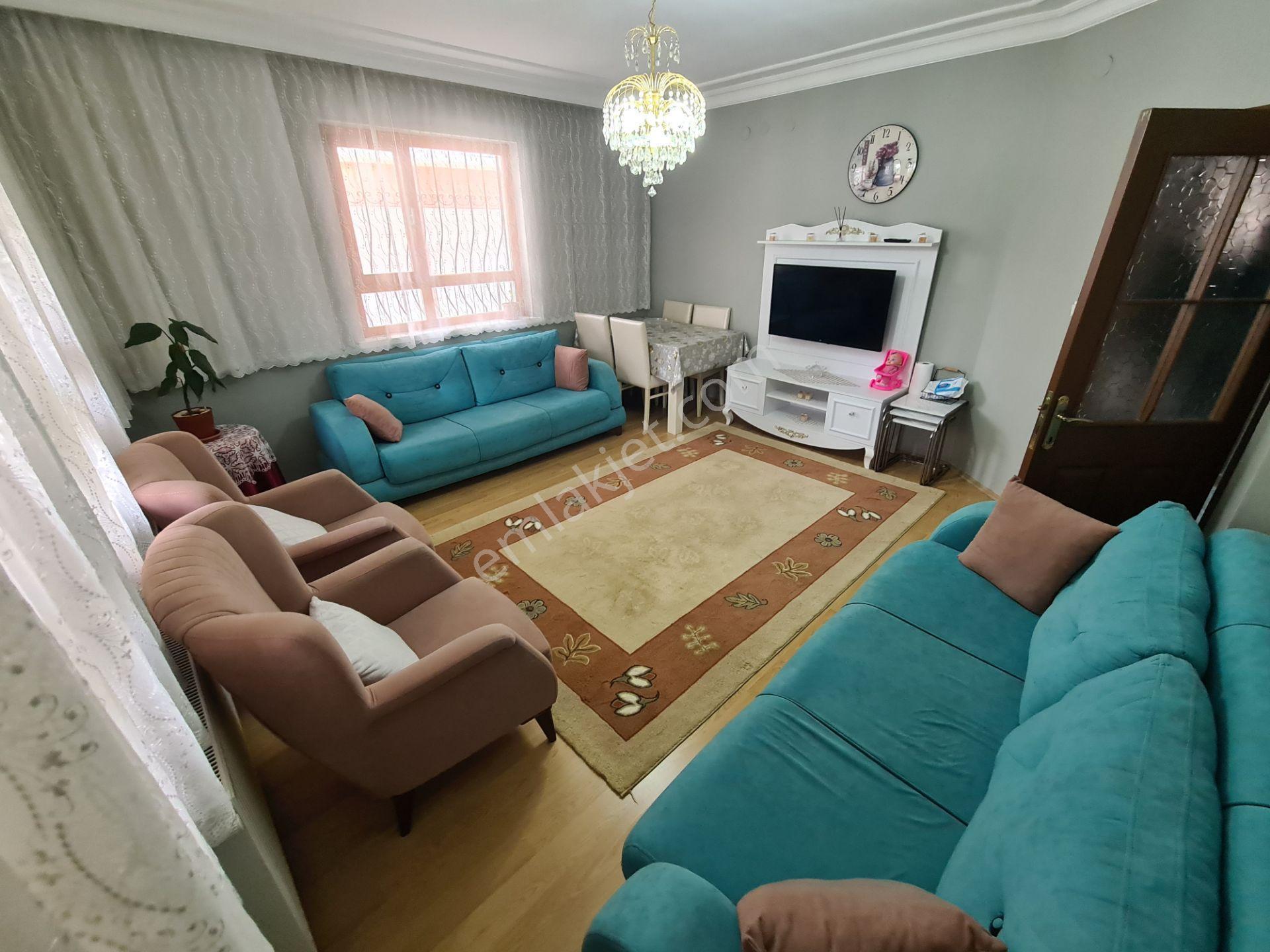 Selim Caddesi Paraleli Kat Konumlu Yüksek Giriş Geniş 2+1 Daire - Görsel 7