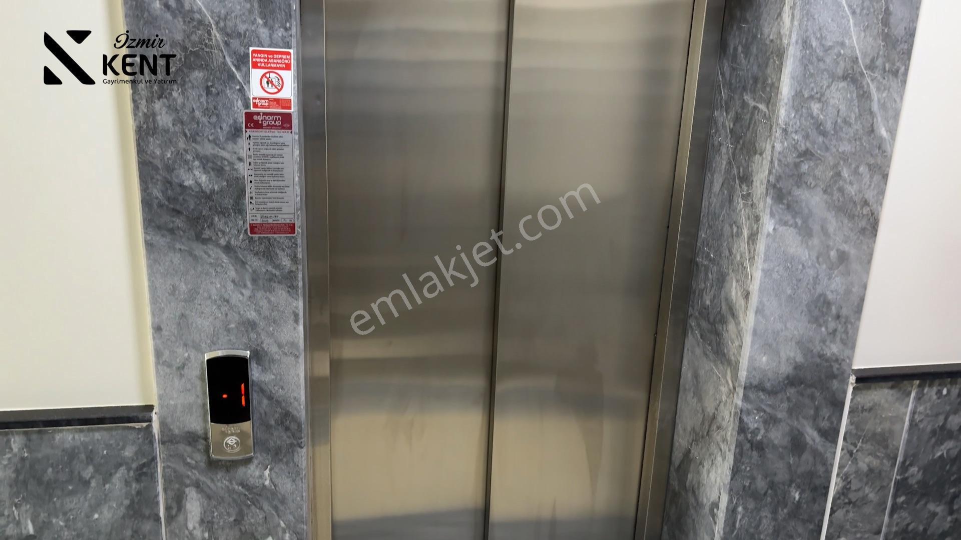 Kemalpaşa Mehmet Akif Ersoy Kiralık 2+1 Ofisler - Görsel 7