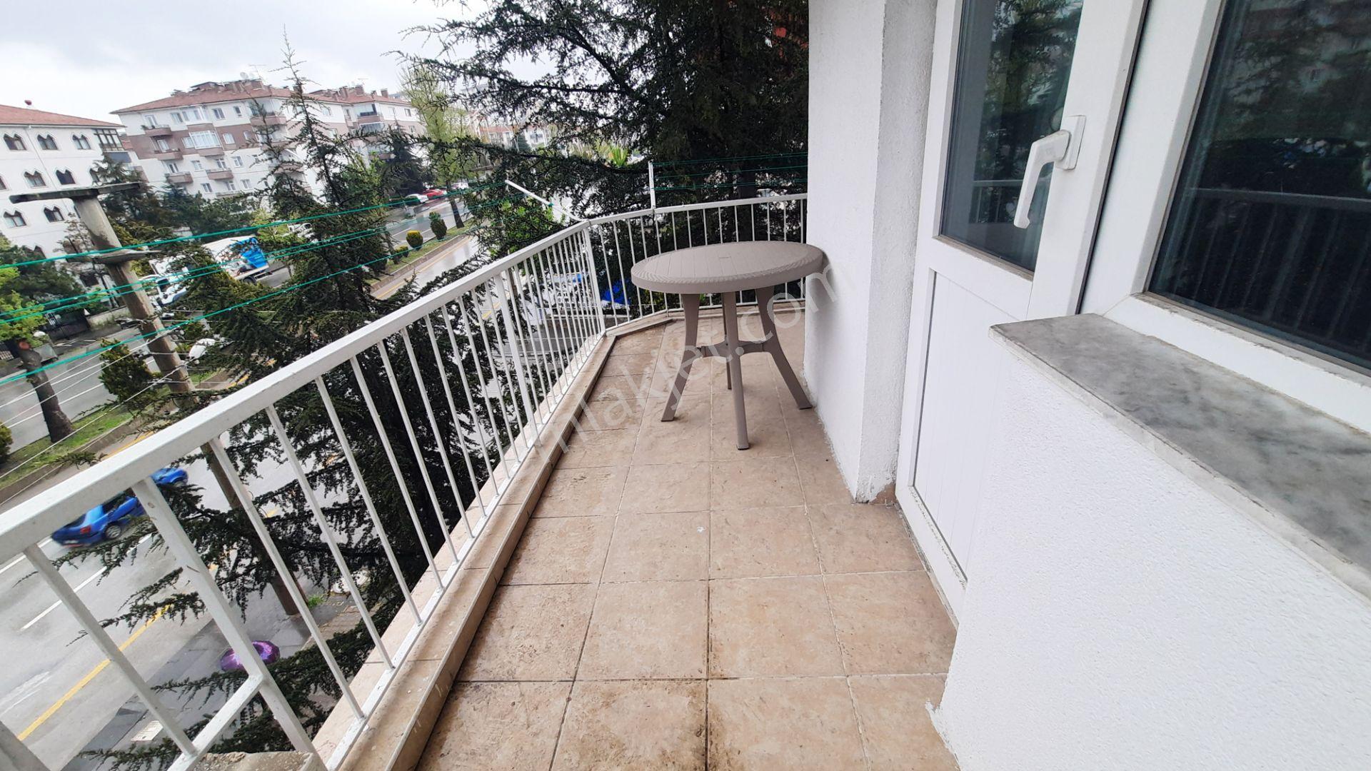 Akif'ten Ahimesut Bulvarı Üzeri Site İçi Ara Kat Ön Cephe 3+1 Daire - Görsel 7