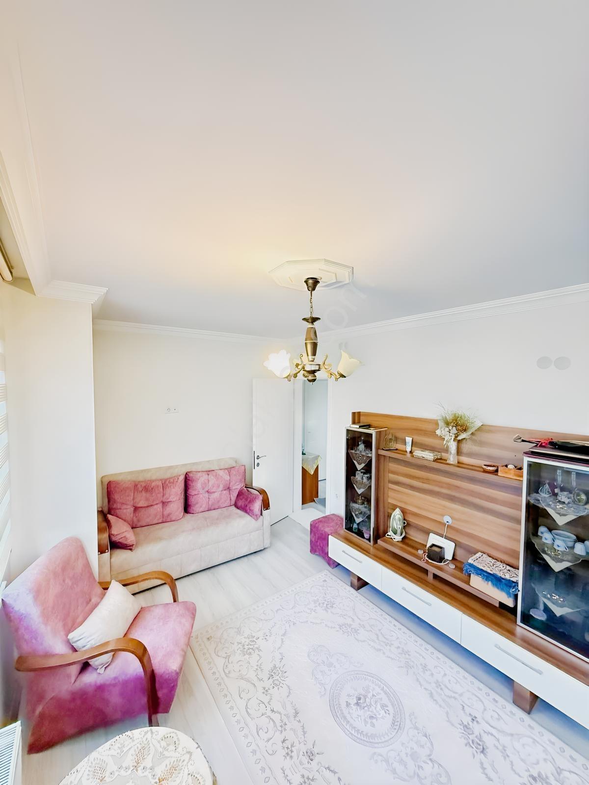 Kayalar Memduhiyede 1.220 M2 Arsa İçinde 7+1 Tripleks Villa - Görsel 3