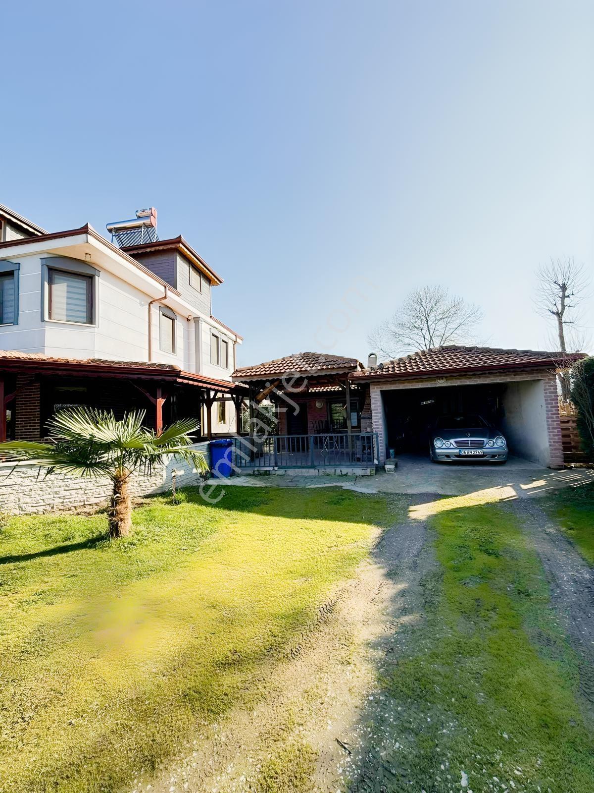 Kayalar Memduhiyede 1.220 M2 Arsa İçinde 7+1 Tripleks Villa - Görsel 19