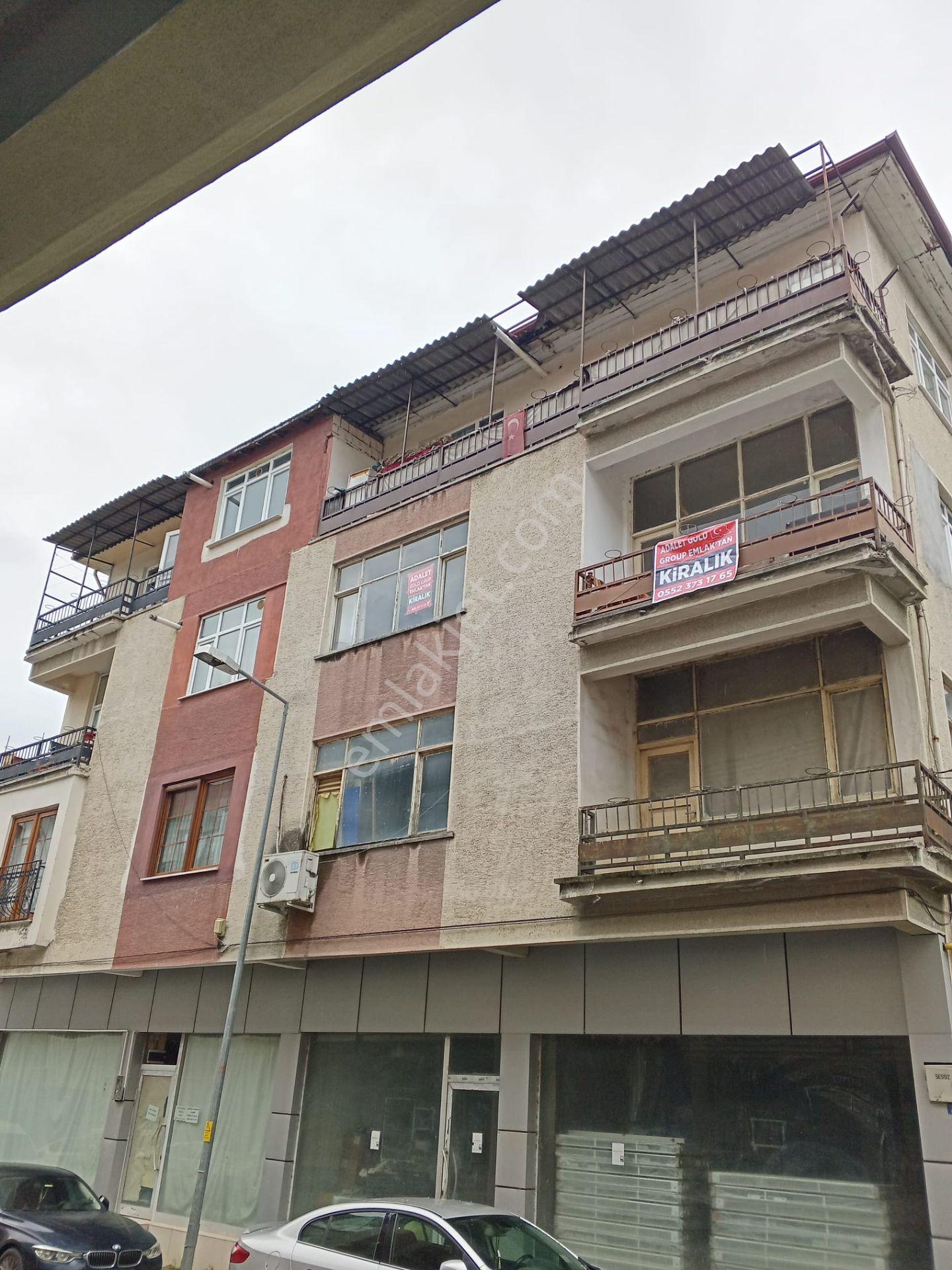 Adalet Gold Group Emlak'tan Kiralık Daire Şair Emrah Mahallesinde 3+1 Doğalgazlı Uygun Fiyata