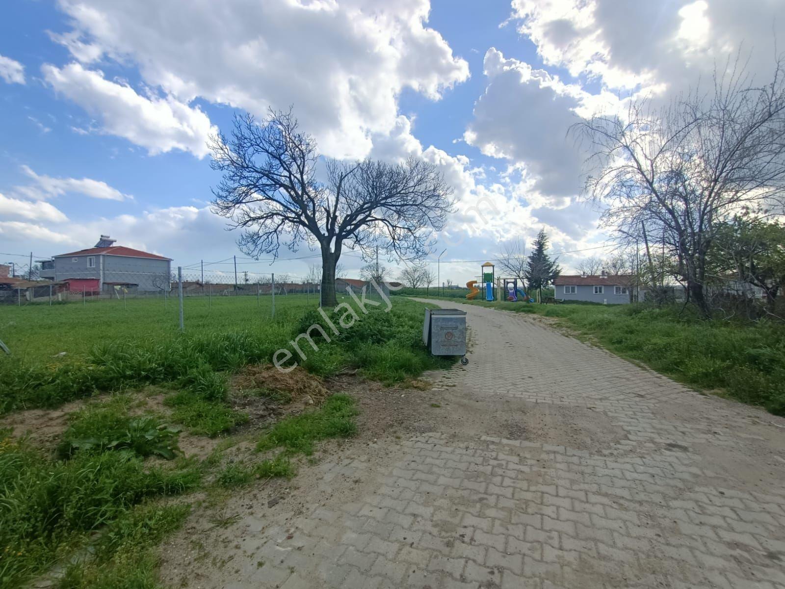 Aşağısevindikli'de Köy Merkezinde Satılık 565 M2 İmarlı Arsa - Görsel 8