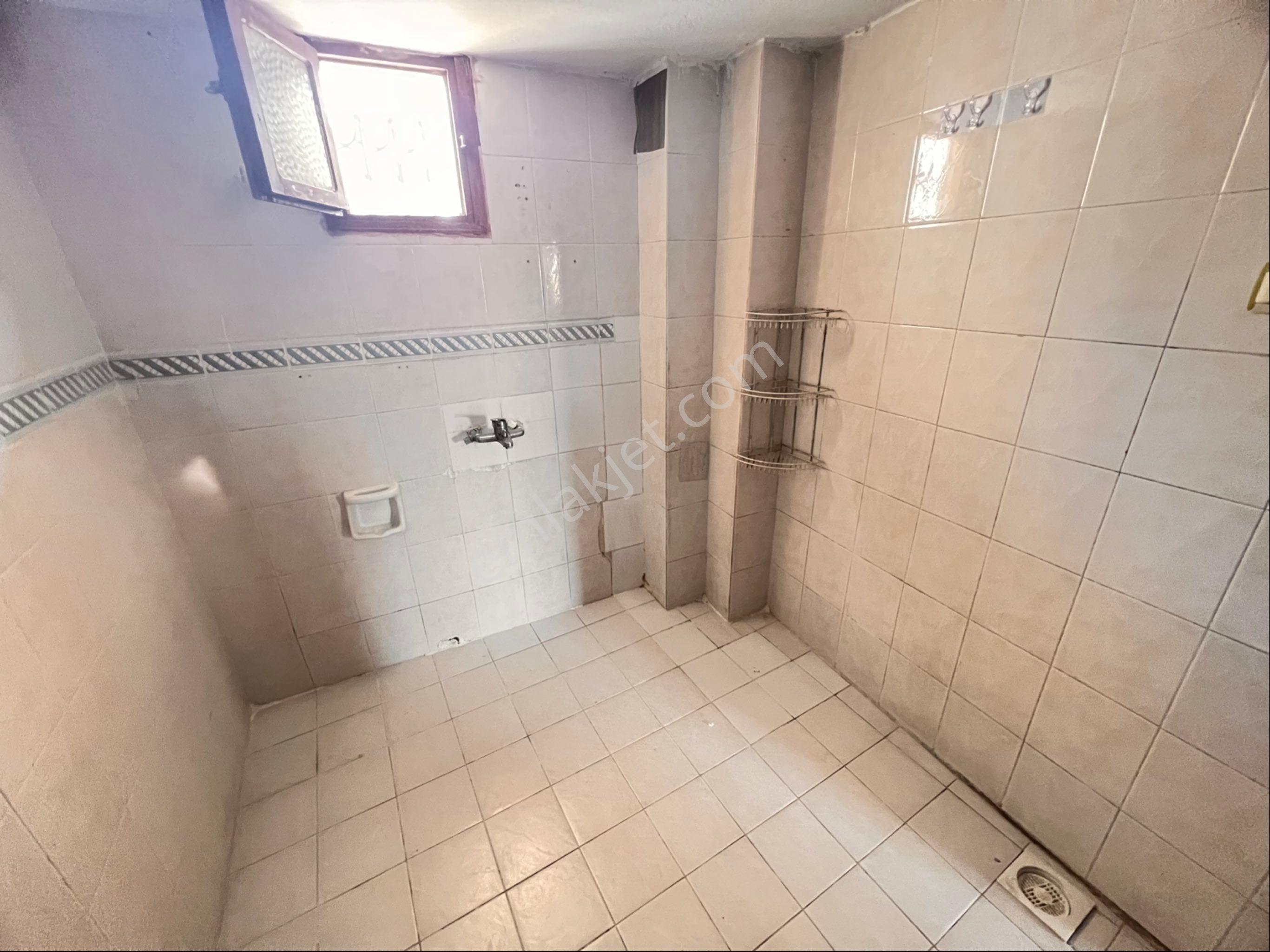 Fatih'de 3+1 Kapalı Mutfak Teraslı Kiralık Daire - Görsel 19