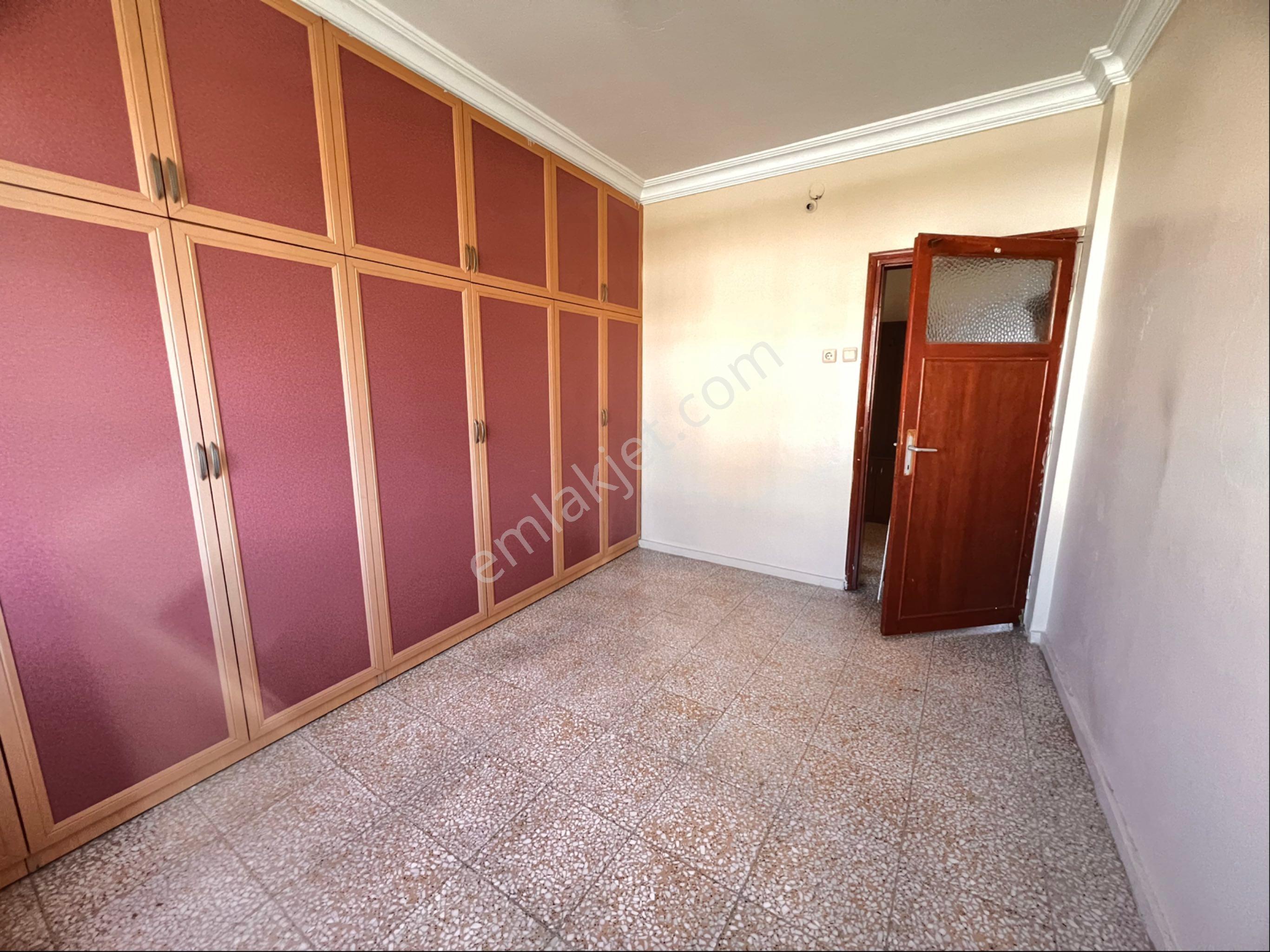 Fatih'de 3+1 Kapalı Mutfak Teraslı Kiralık Daire - Görsel 22