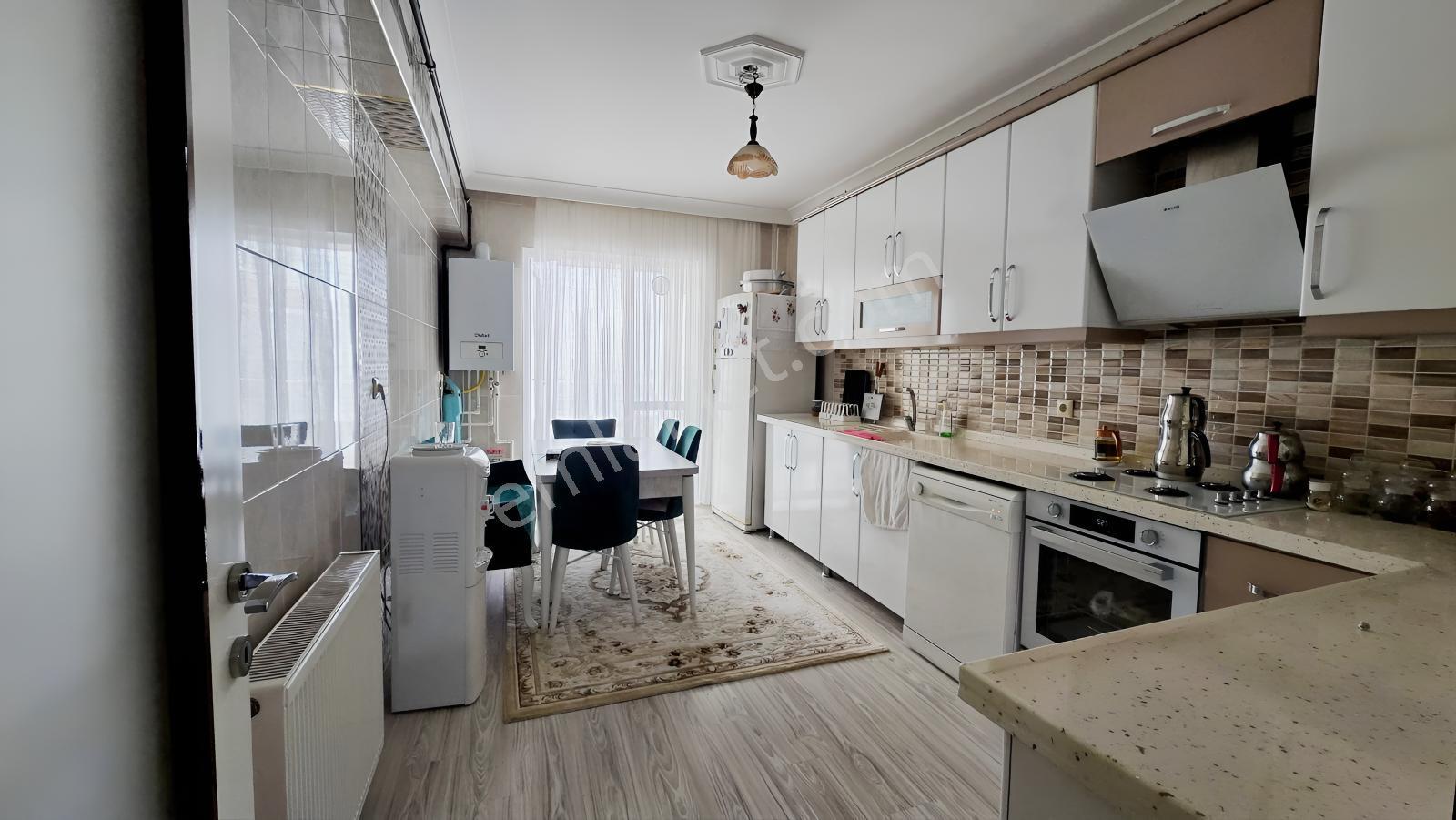 Gülveren Mag 3+1 Kat 2 Ön Cephe İçi Tapılı Asansörlü Kiler Li - Görsel 15