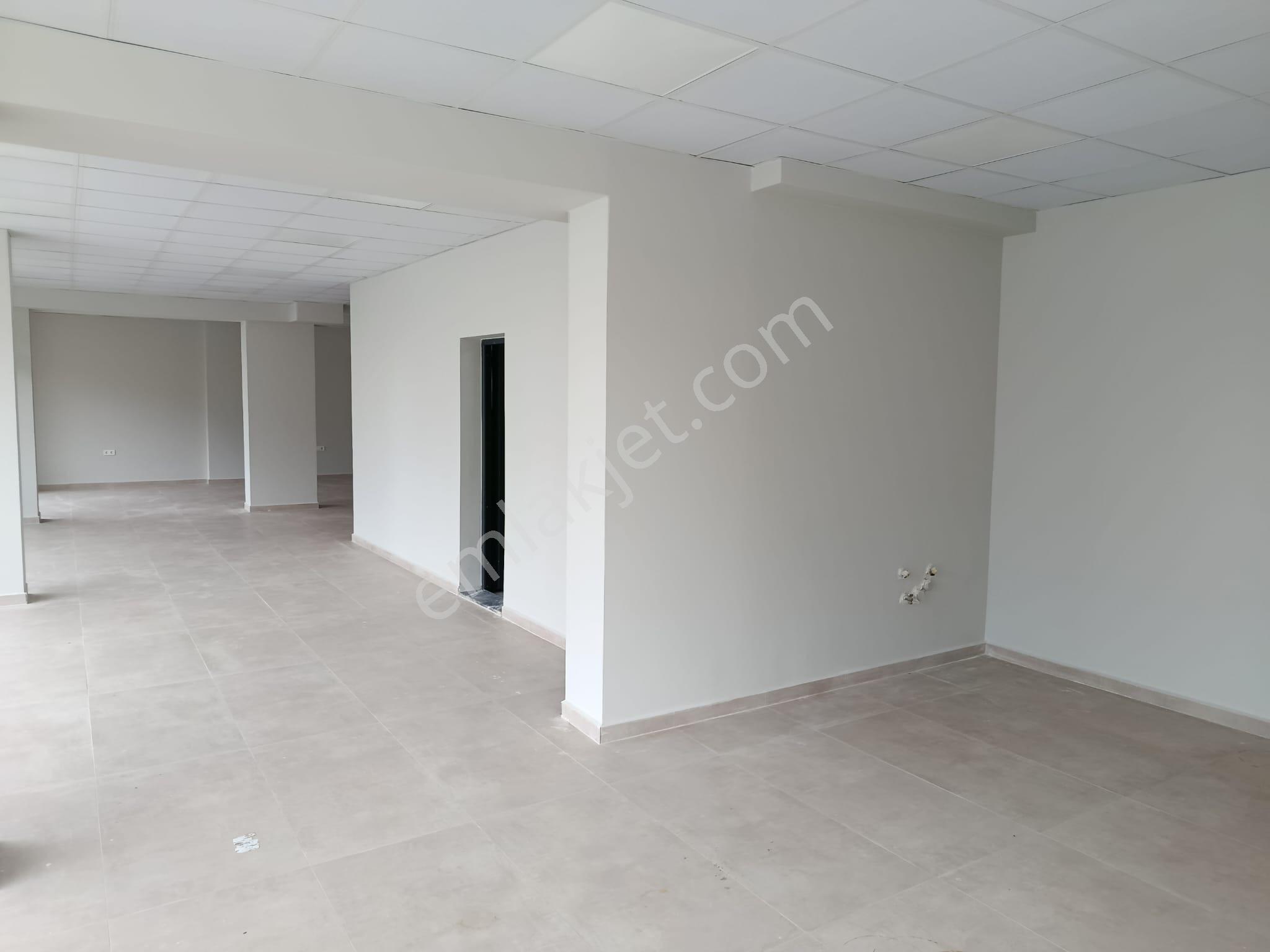 Kemalpaşa Mehmet Akif Ersoy Kiralık 270m2 Dükkan - Görsel 11