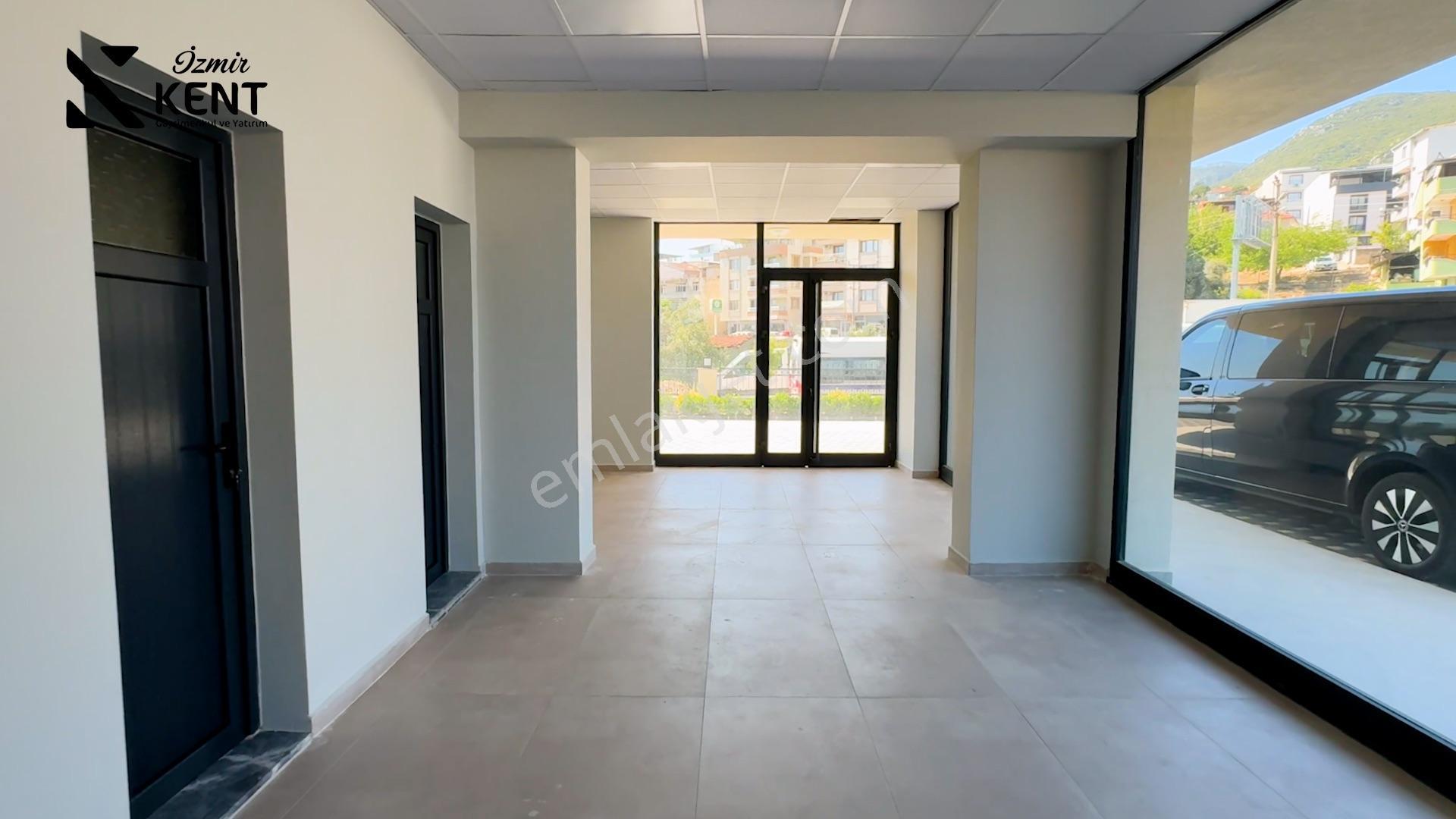 Kemalpaşa Mehmet Akif Ersoy Kiralık 270m2 Dükkan - Görsel 4