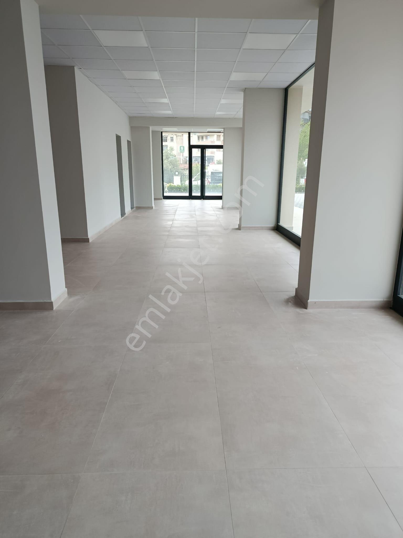 Kemalpaşa Mehmet Akif Ersoy Kiralık 270m2 Dükkan - Görsel 8