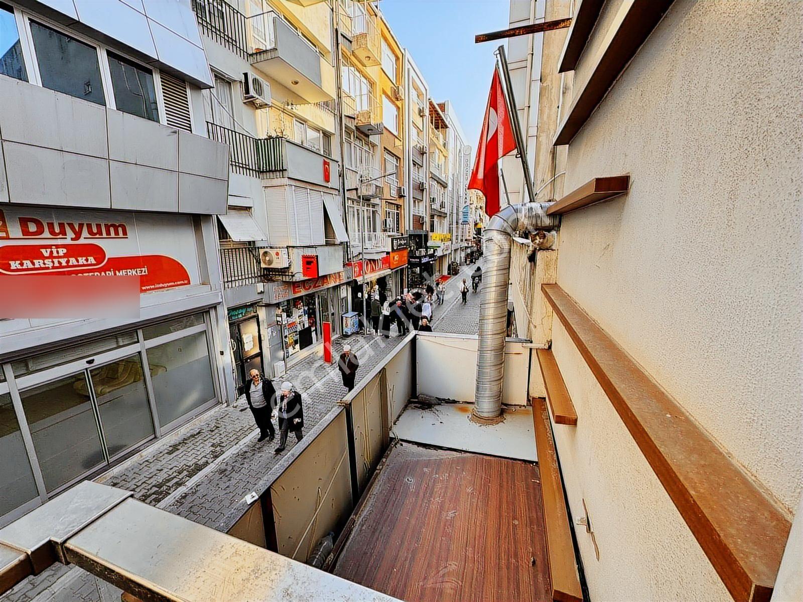 Karşıyaka Çarşı Kiralık Ofis Katı 1. Kat İşyeri Balkonlu - Görsel 4