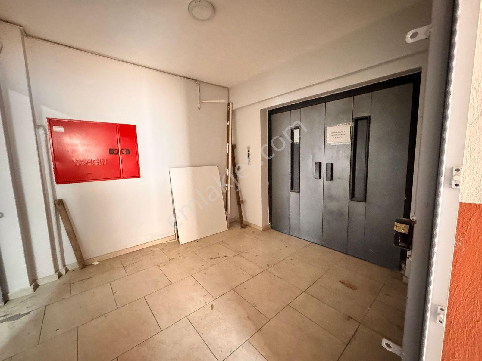 Gaziemir Dokuzeylül Mah Kiralık Komple Bina - Görsel 18