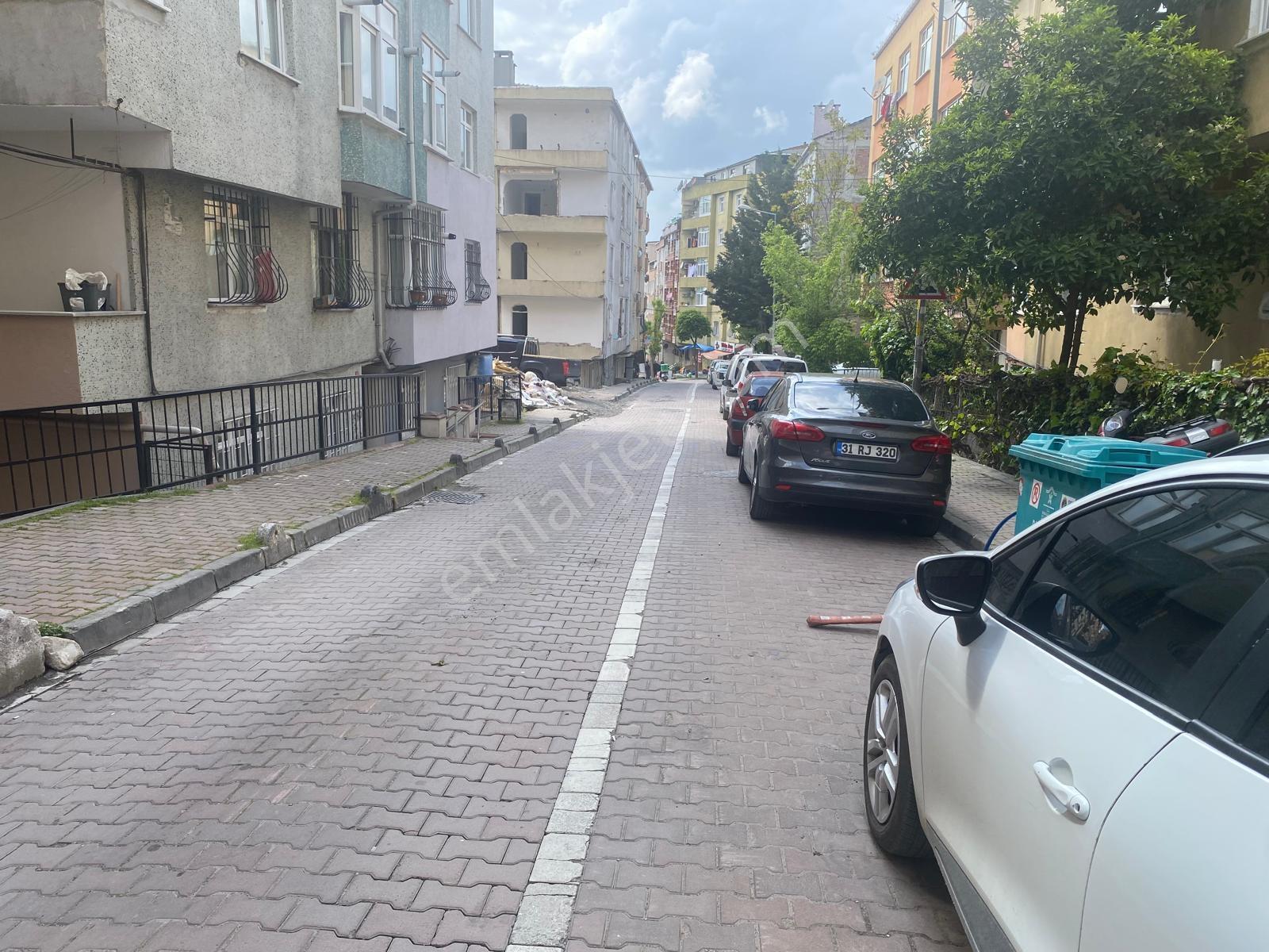 Bahçelievler Soğanlı 15 Yıllık Yülsek Giriş 2+1 Asansörlü - Görsel 23