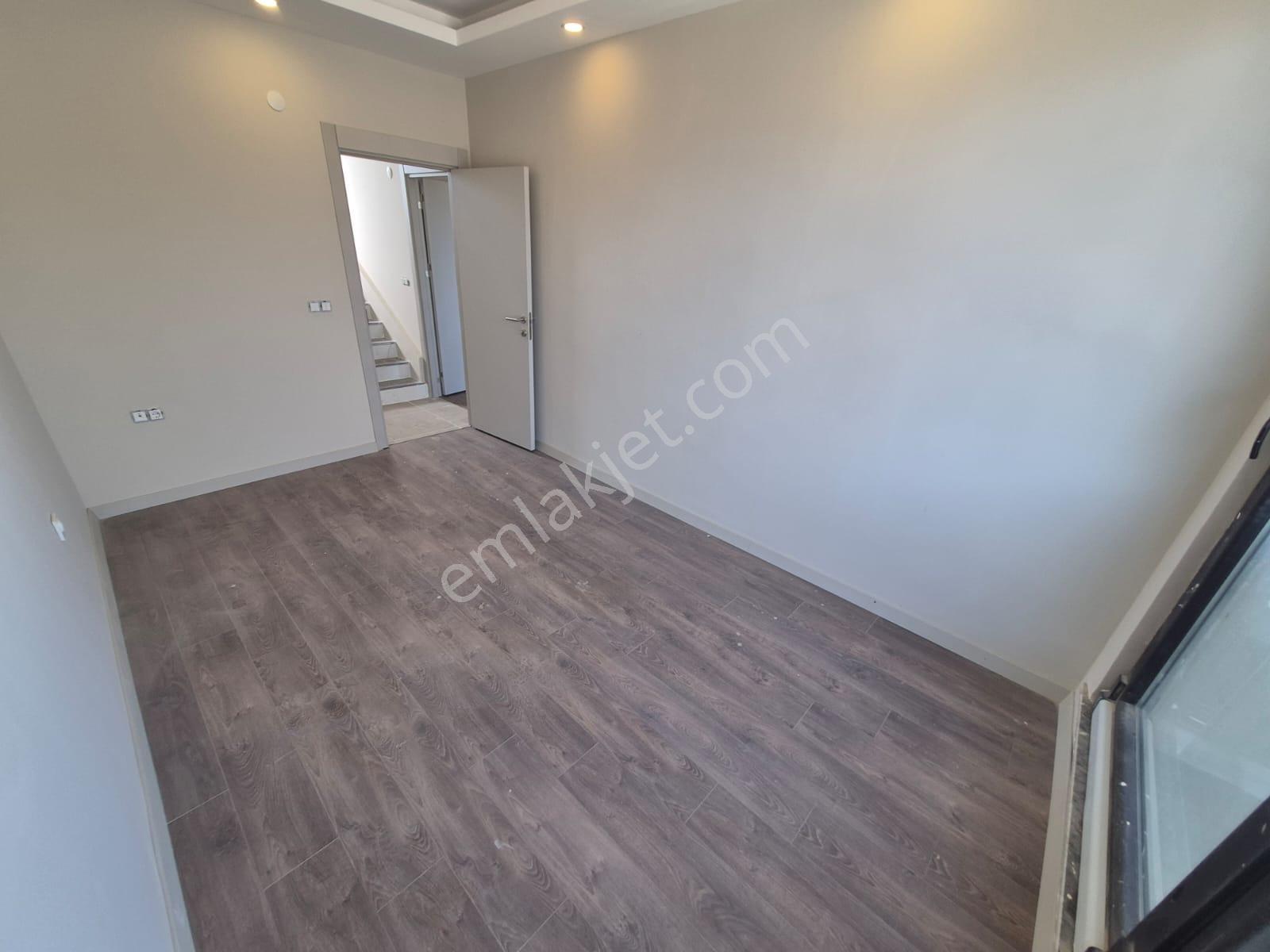 Delux'den Yenicede Müstakil Bahçeli Sıfır Lux Kiralık Villa - Görsel 16
