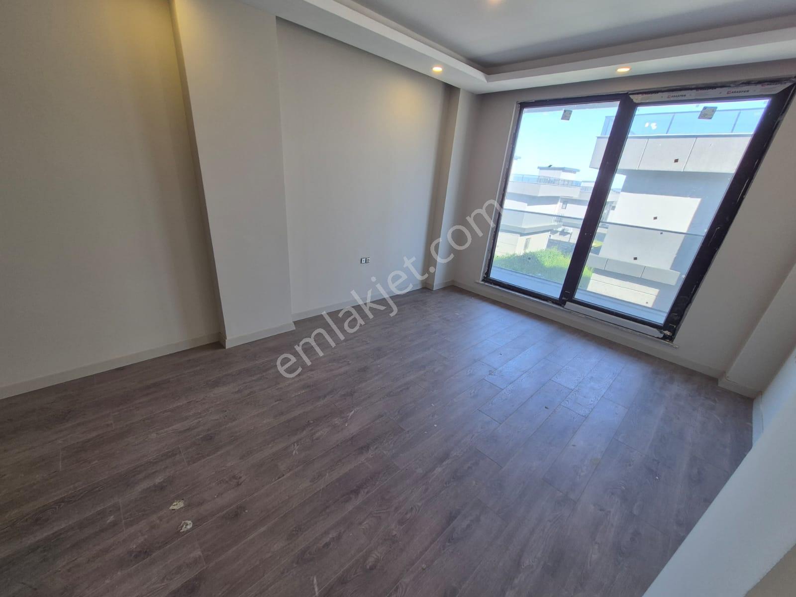 Delux'den Yenicede Müstakil Bahçeli Sıfır Lux Kiralık Villa - Görsel 17