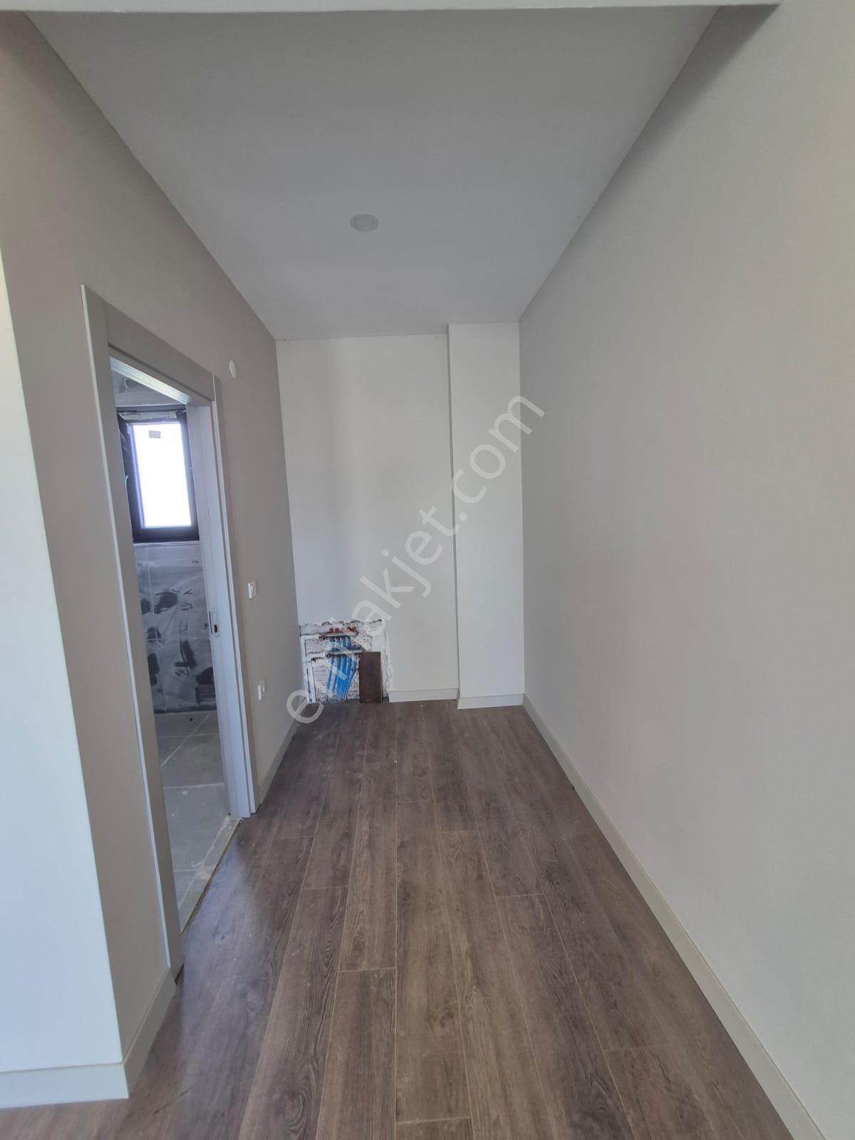 Delux'den Yenicede Müstakil Bahçeli Sıfır Lux Kiralık Villa - Görsel 19