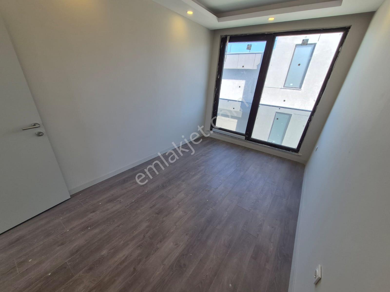 Delux'den Yenicede Müstakil Bahçeli Sıfır Lux Kiralık Villa - Görsel 15