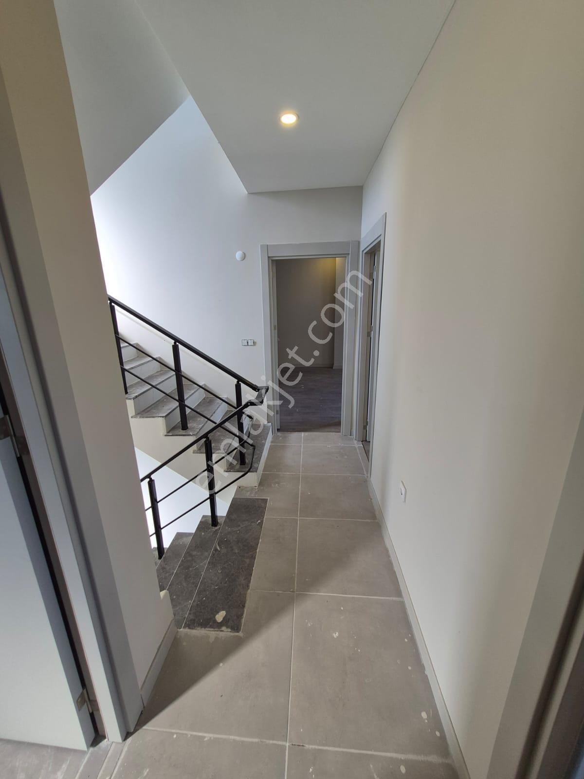 Delux'den Yenicede Müstakil Bahçeli Sıfır Lux Kiralık Villa - Görsel 11