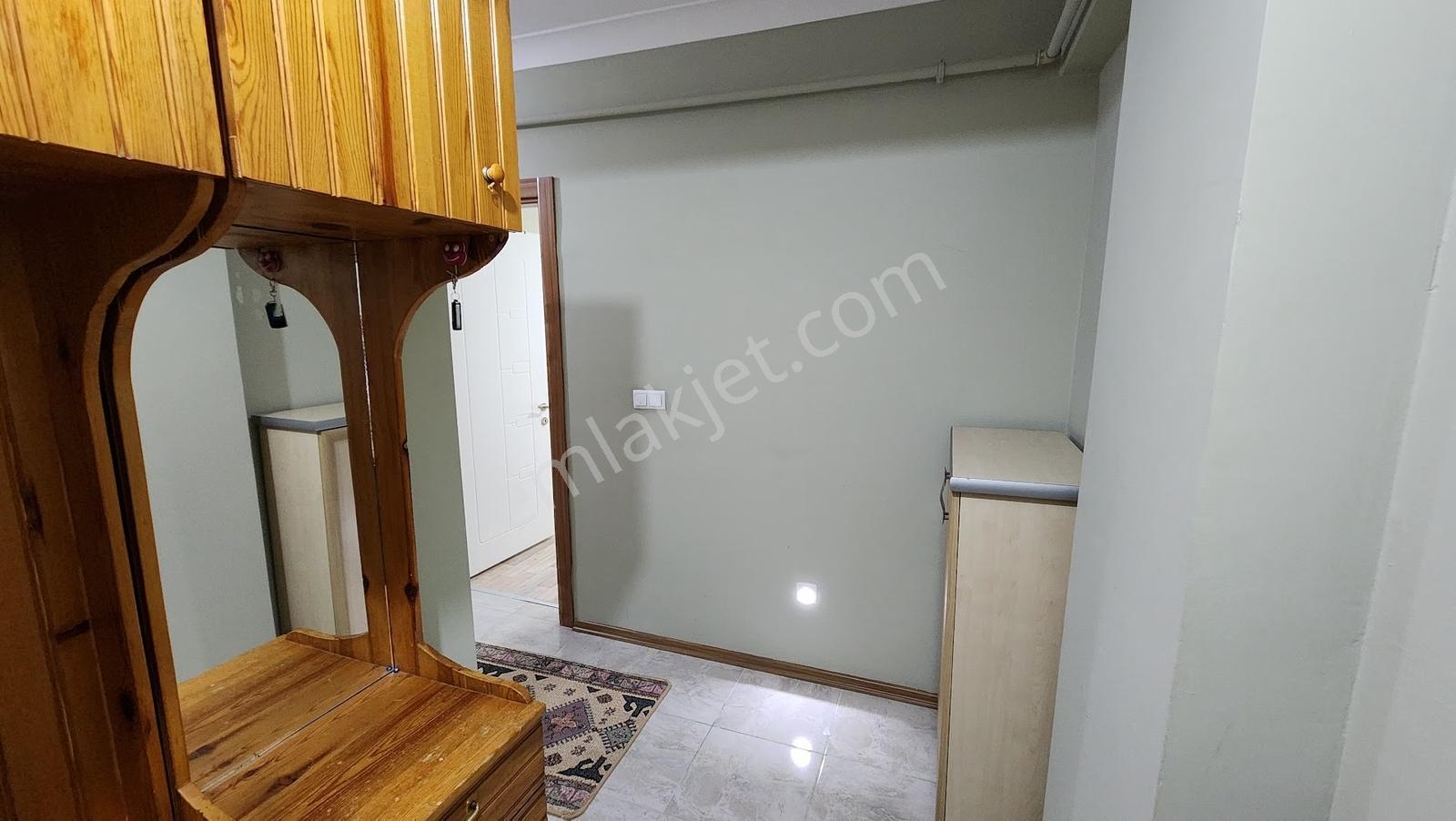 Hastaneler Bölgesinde 2+1 Eşyalı - Görsel 18