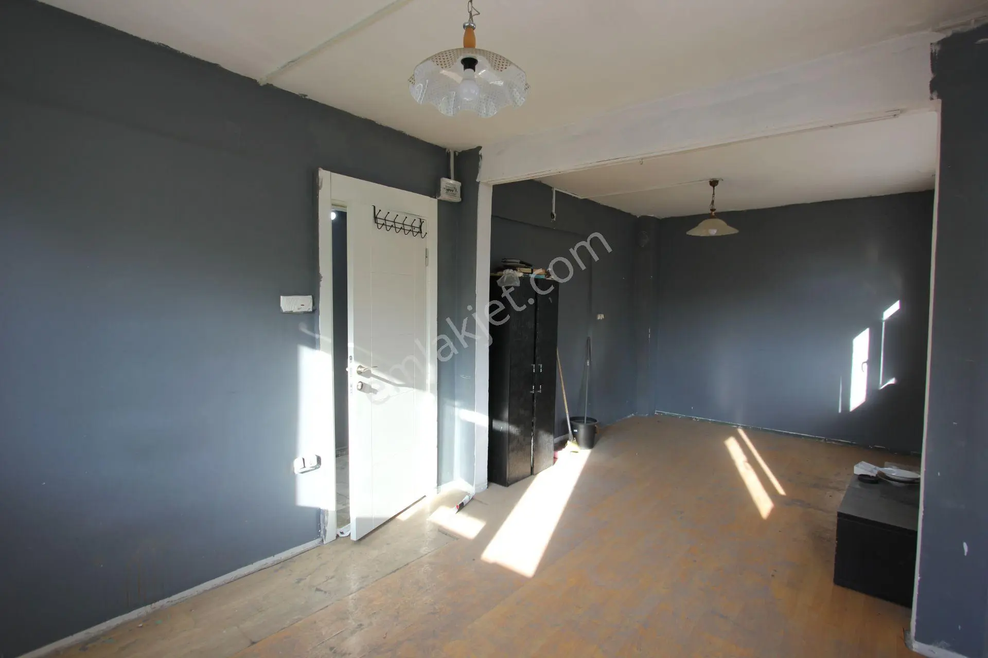 Eyüpsultan Rami'de Merkezi Konumlu Kiralık 1+0 Ofis - Görsel 3