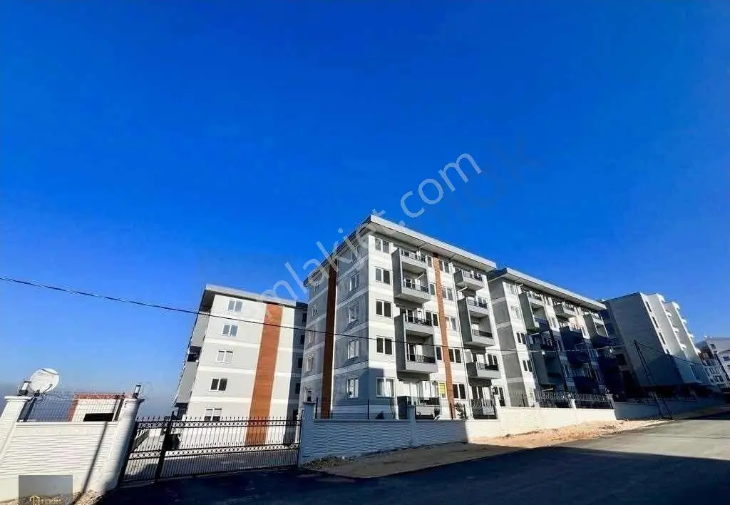 Tekin'den Görüklede Güvenlikli Site İçerisinde 2+1 Satılık Daire