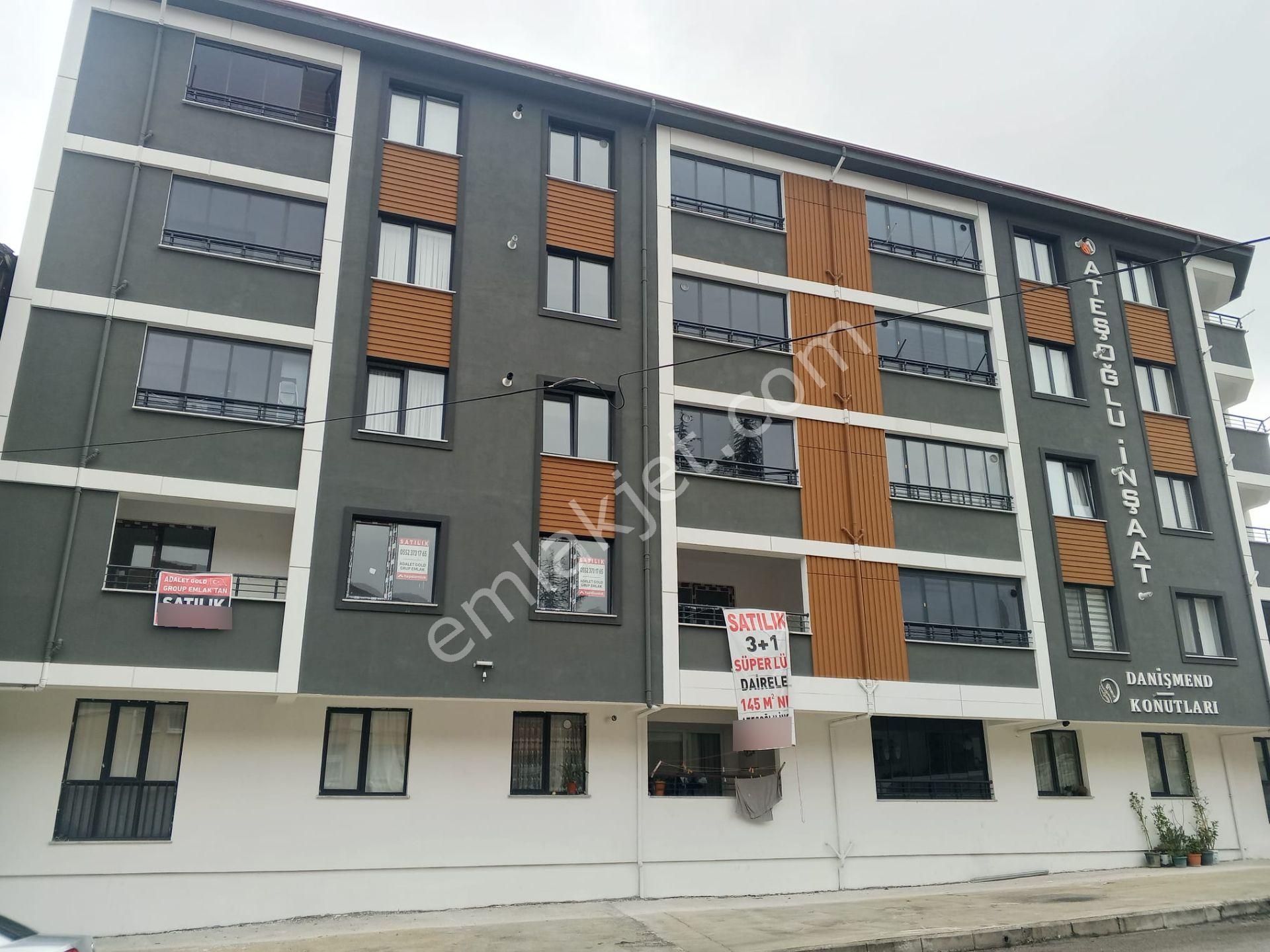 Adalet Gold Group Emlak'tan Sıfır Satılık Daire 135 M2 3+1 Site İçerisinde Krediye Uygun Satılık