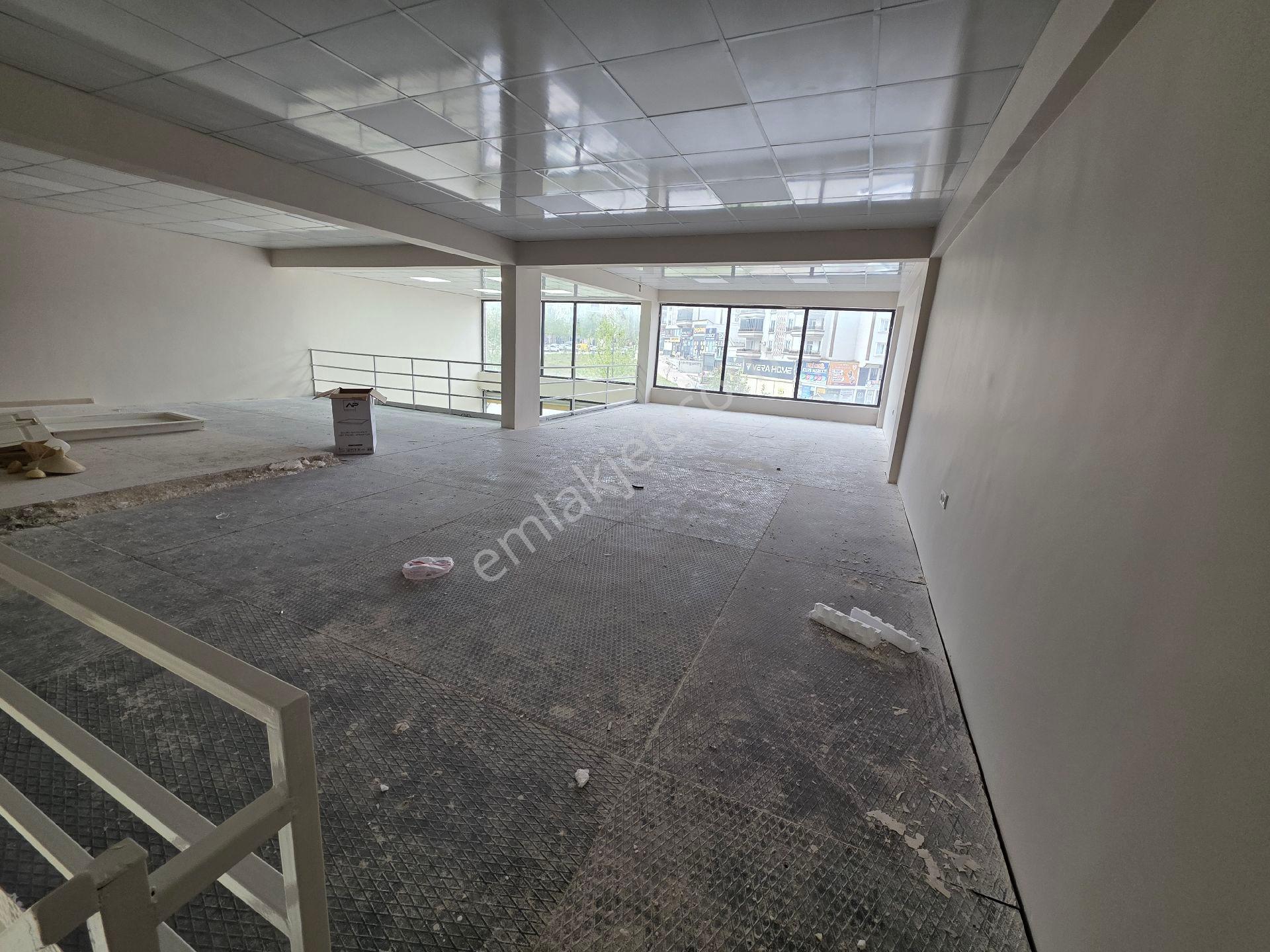 Bülbülzade Suyolu Cadde Üzeri Geniş 270m2 2 Katlı Kiralık Dükkan - Görsel 9