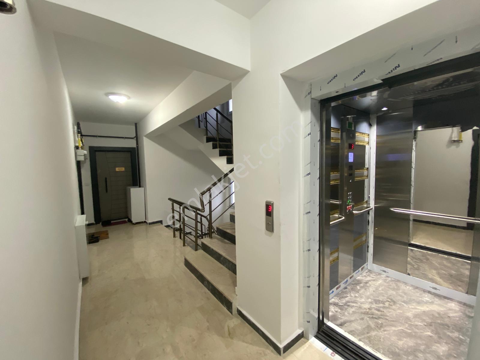 Bulancak Mh. Yeni 3+1 120m² 3.kat Güney/batı Cephe Oturuma Hazır - Görsel 16