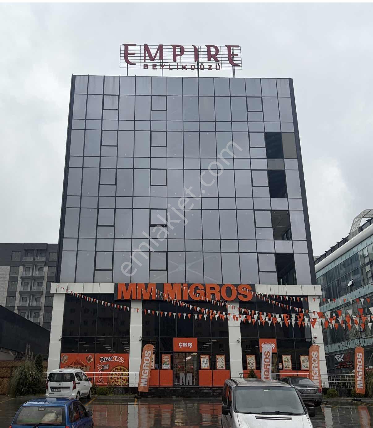 Empire Beylikdüzü E-5 Üzerinde Metrobüs Yanı Kiralık 1+0 Ofis - Görsel 3