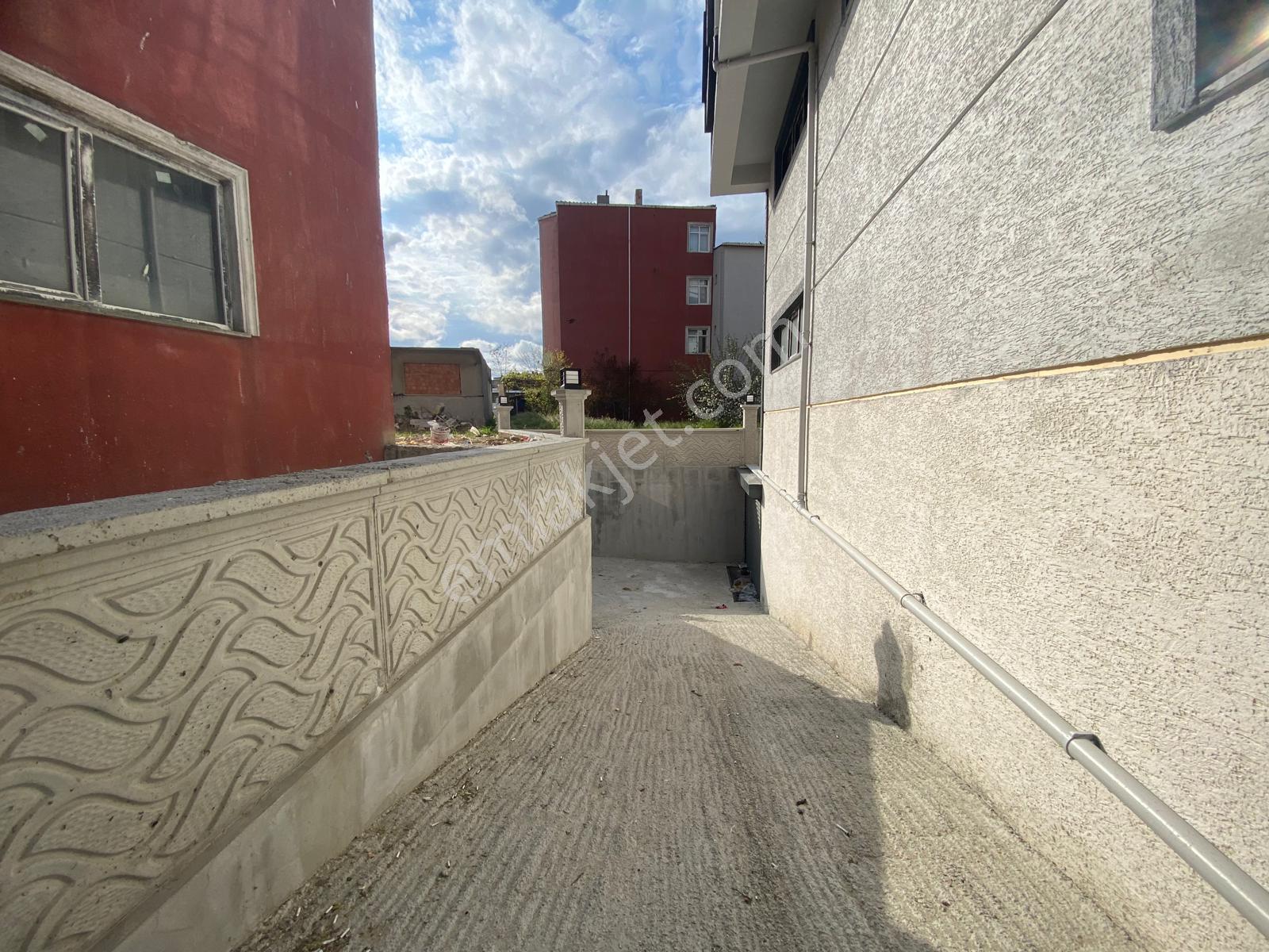 Remax Land Den Tekirdağ Saray Pazarcık Mahallesi'nde Satılık 2+1 Sıfır Daire - Görsel 23