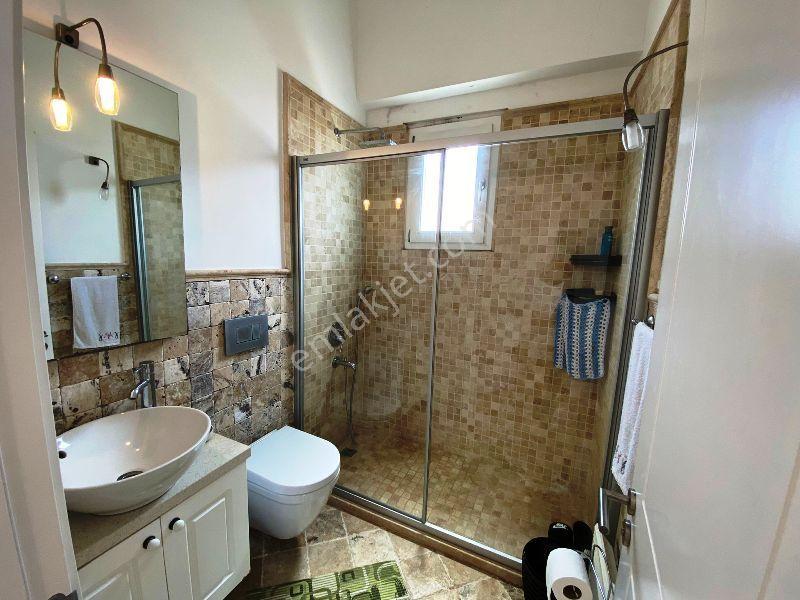 Alaçatı'da 525 M2 Arsa İçinde Yüzme Havuzlu 5+1 Satılık Müstakil Taş Villa - Görsel 32