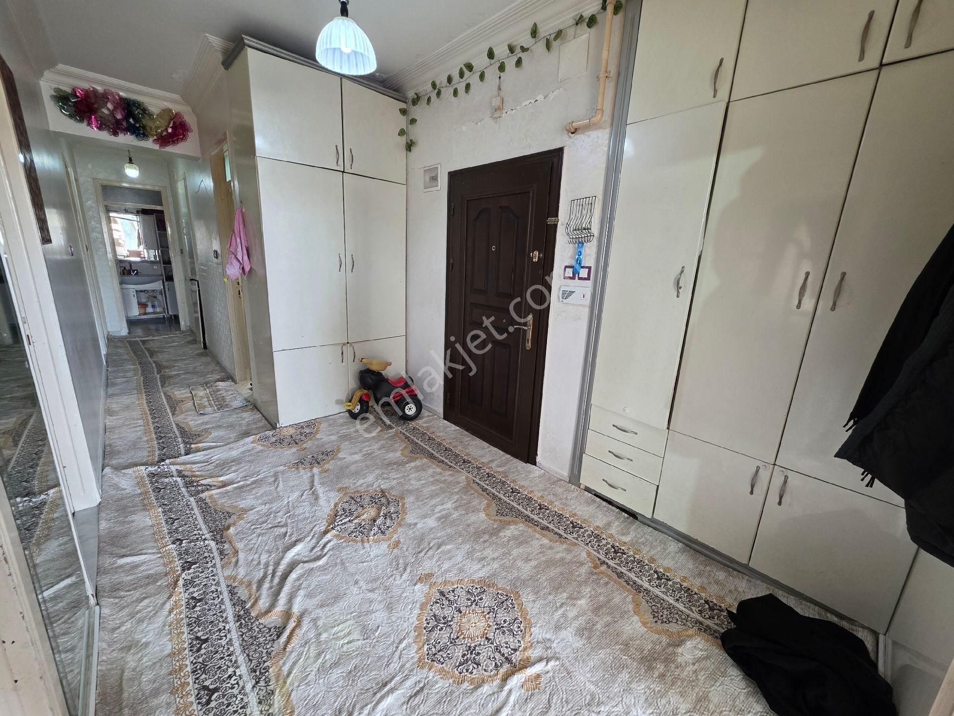 Güneykent Cadde Üzeri Tramvay Yanı Geniş 3+1 Göbek Daire Fırsatı - Görsel 7