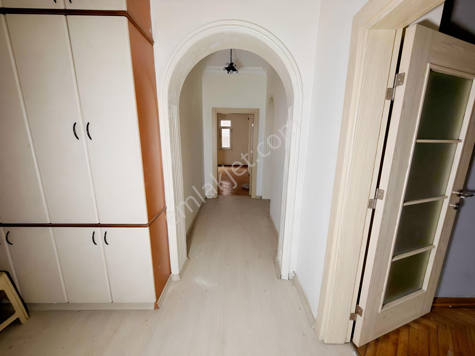 Yoldaş Emlaktan Körfez Mah 3+1 Kiralık Daire - Görsel 10