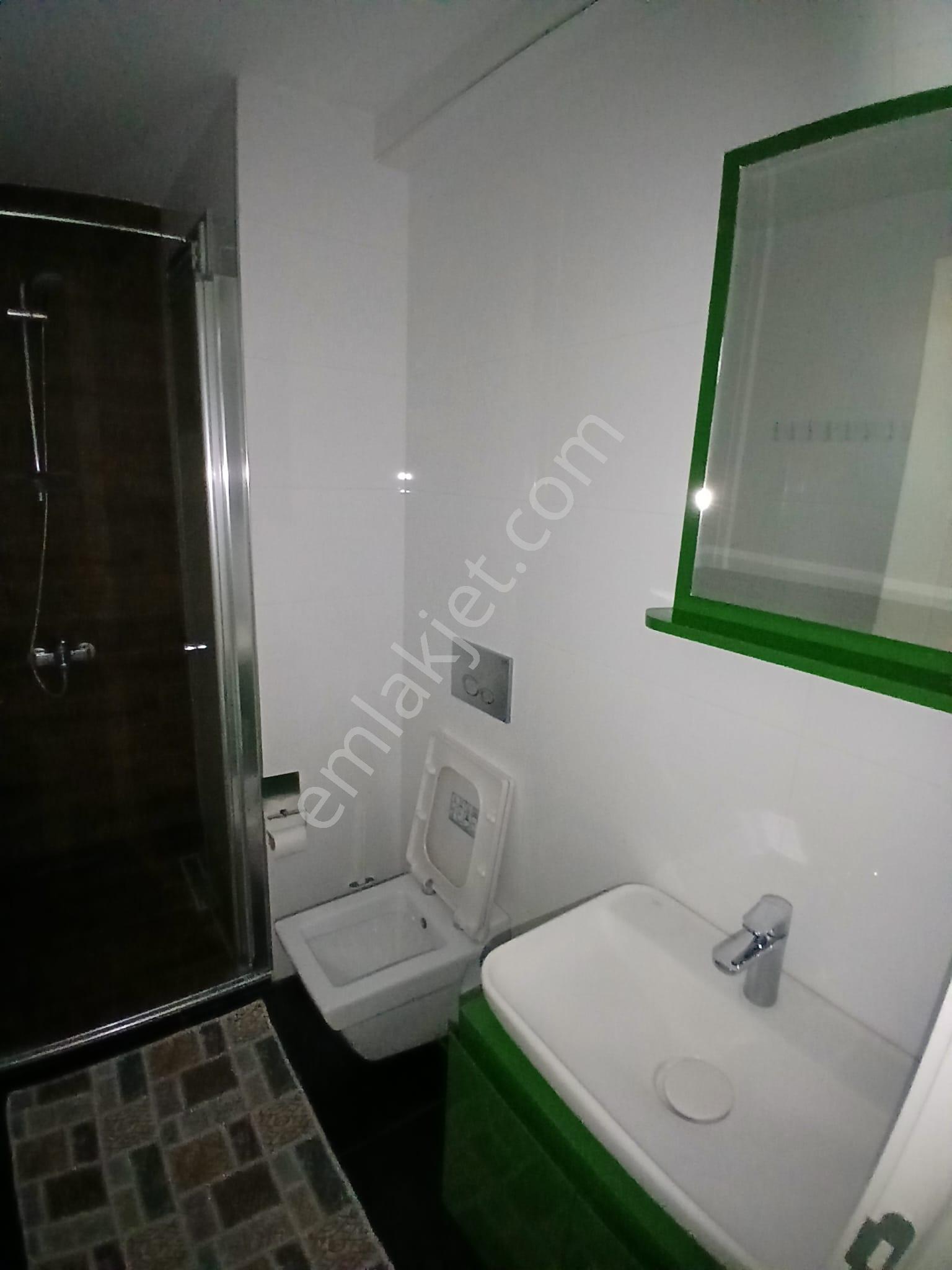 Ender Uysal Gayrimenkulden 1.5+1 Güvenlikli Balkonlu Spor Salonlu Klimalı Lüx Eşyalı Apart... - Görsel 13