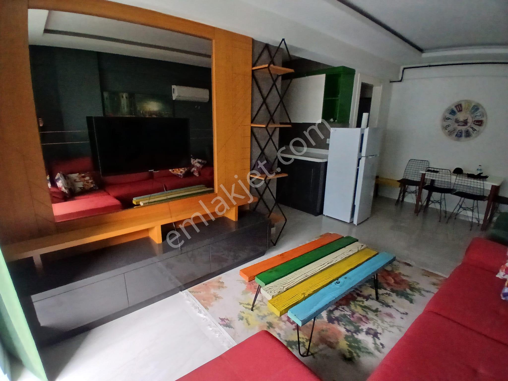 Ender Uysal Gayrimenkulden 1.5+1 Güvenlikli Balkonlu Spor Salonlu Klimalı Lüx Eşyalı Apart... - Görsel 2